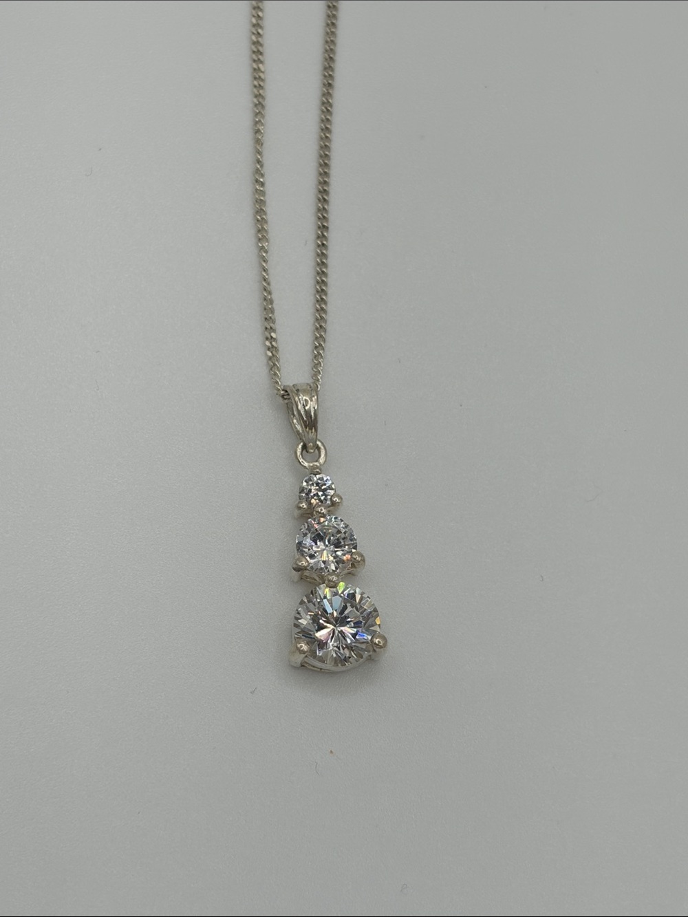 Vintage Avon Sterling Silver Triple Cubic Zirconia Pendant Necklace 16-19“ chain